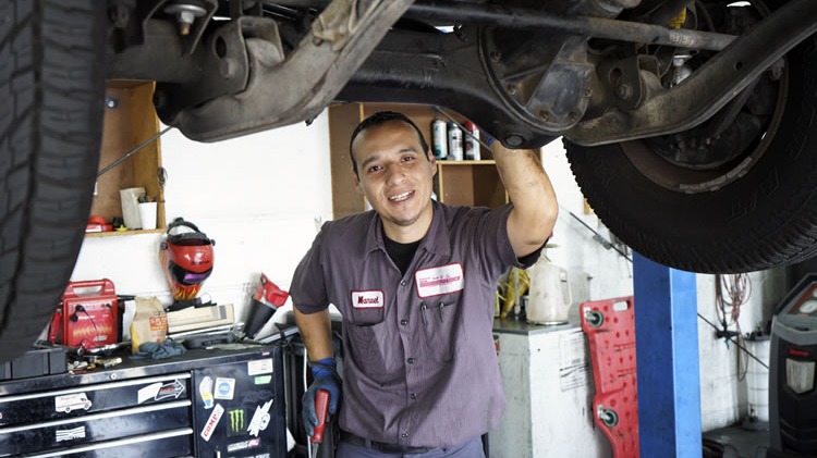 Auto Repair Technician