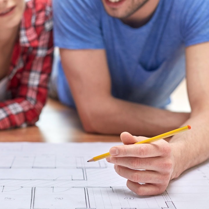 Memphis kitchen remodeler going over plans for new project