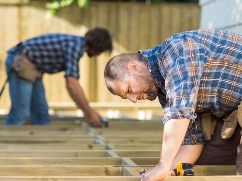 kitchen remodelers building a wall