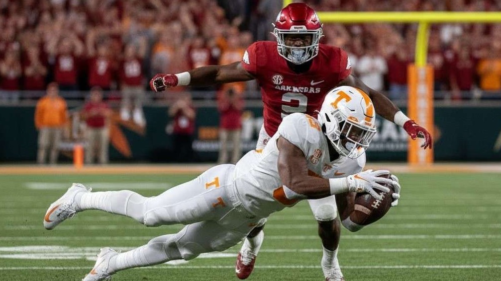 Arkansas Football Reactions - sports team discussions during a game