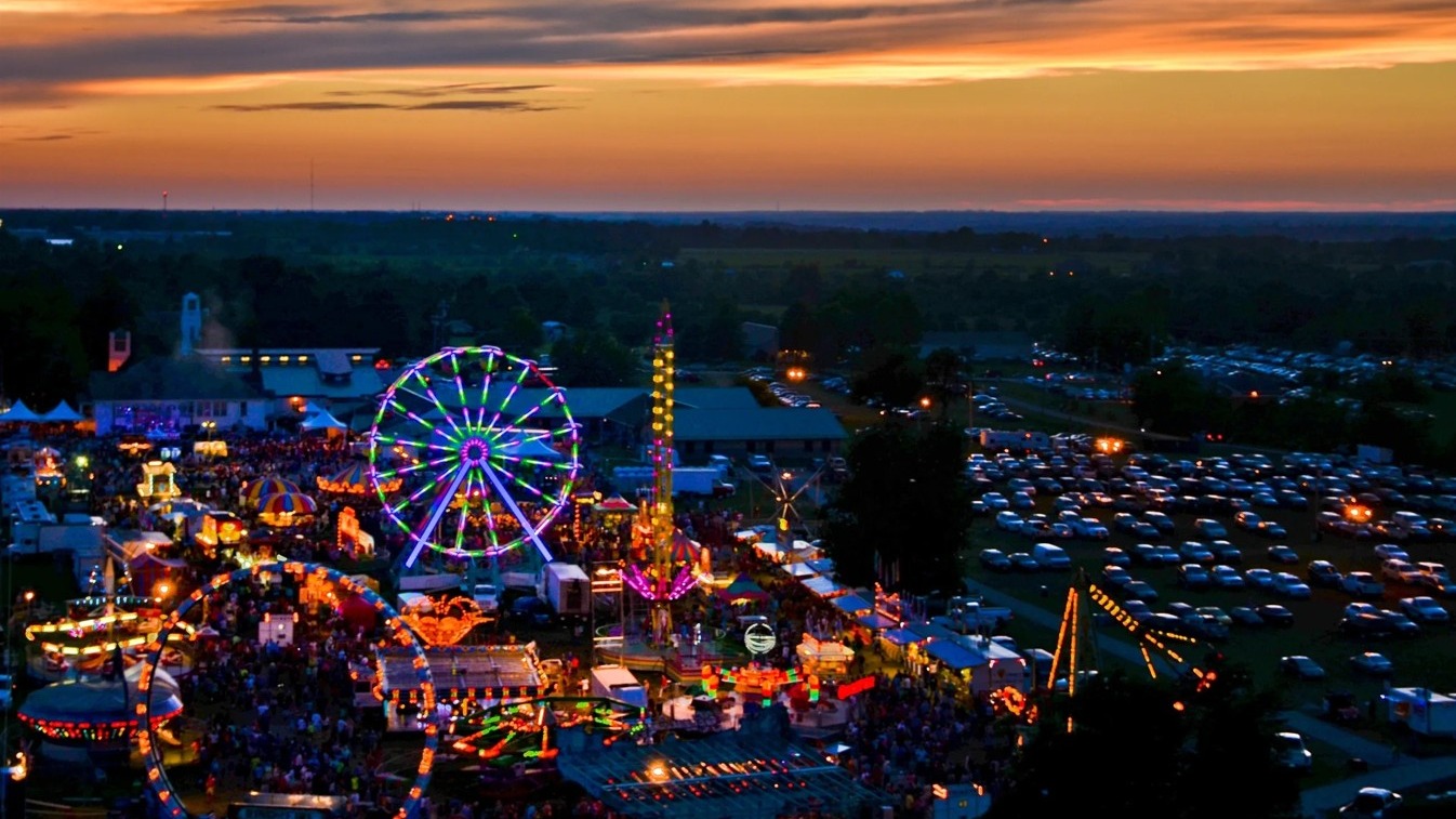 Tontitown Grape Festival at lively fairground.