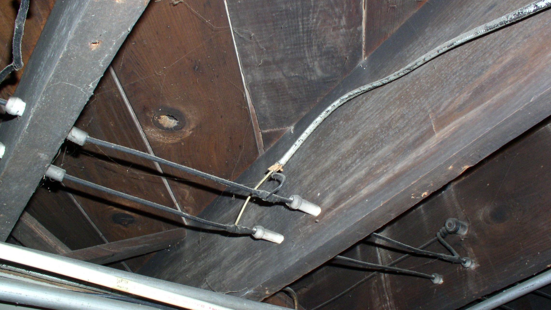 knob and tube image 3