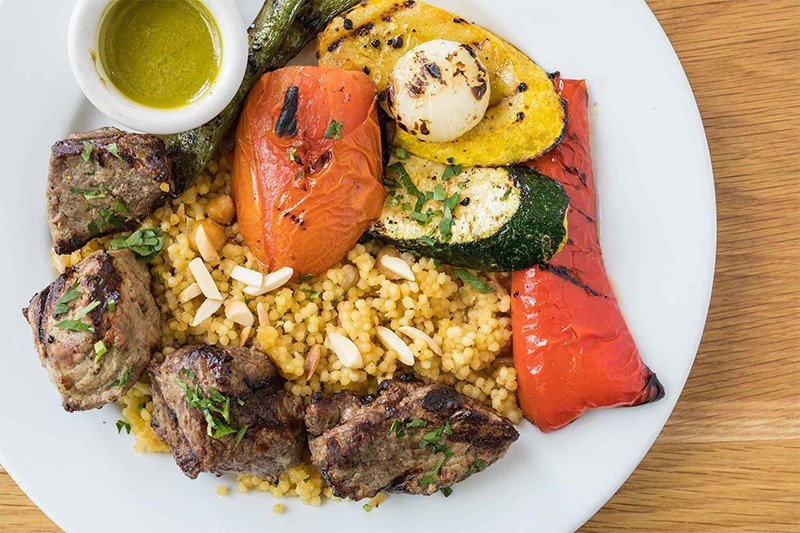 Zaytoon Mediterranean Restaurant & Bar in Albany California