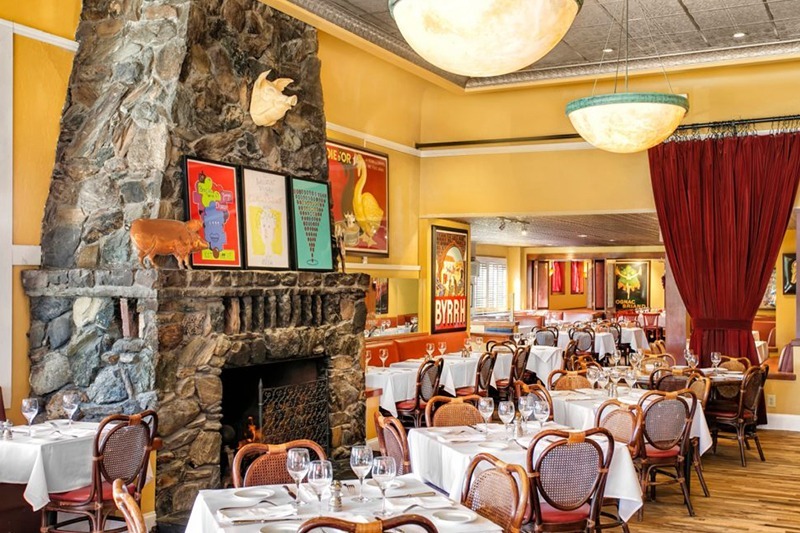 Left Bank Larkspur Brasserie Restaurant in Larkspur California