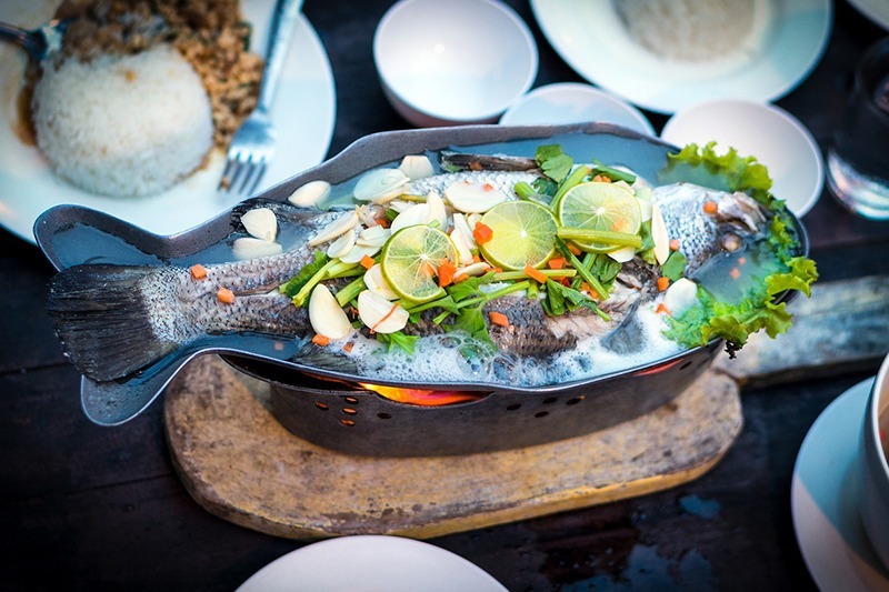 Maya Thai Laos Restaurant in San Pablo California