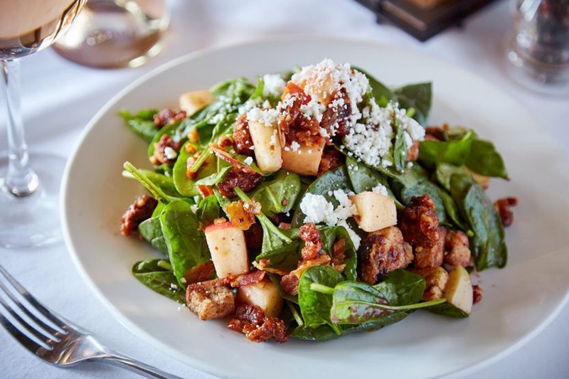 Zephyr Grill & Bar Restaurant in Livermore California