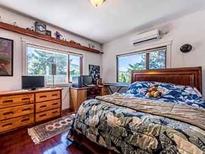 2nd kids bedroom riverfront property