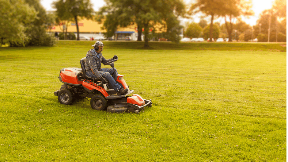 lawn mowing service in Allentown