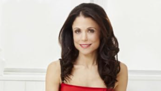 Bethenny Frankel white background.