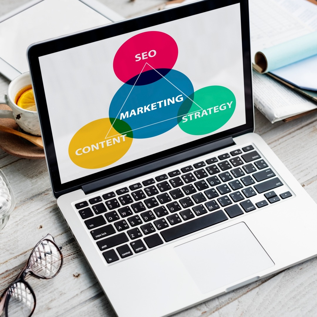 competitive SEO ranking, determined, achieving top placement, photorealistic, digital environment with ranking charts and search engine logos, highly detailed, movement lines illustrating growth, telephoto lens, contrasting colors, focused spotlight on subject, shot with a 85mm camera lens.