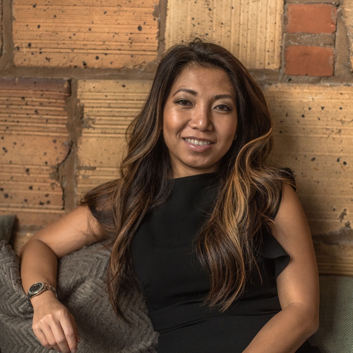 Full body shot photo of Quyen Pham