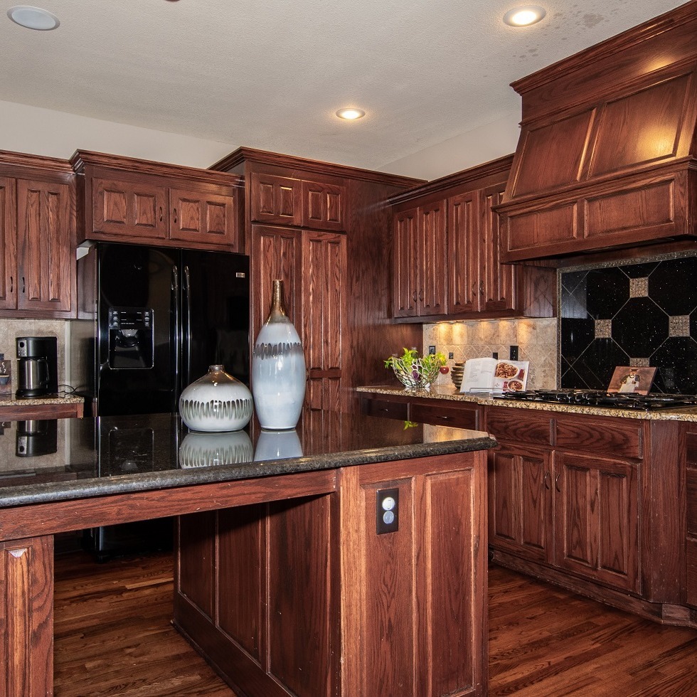 Large Kitchen with all wooden cabinetry