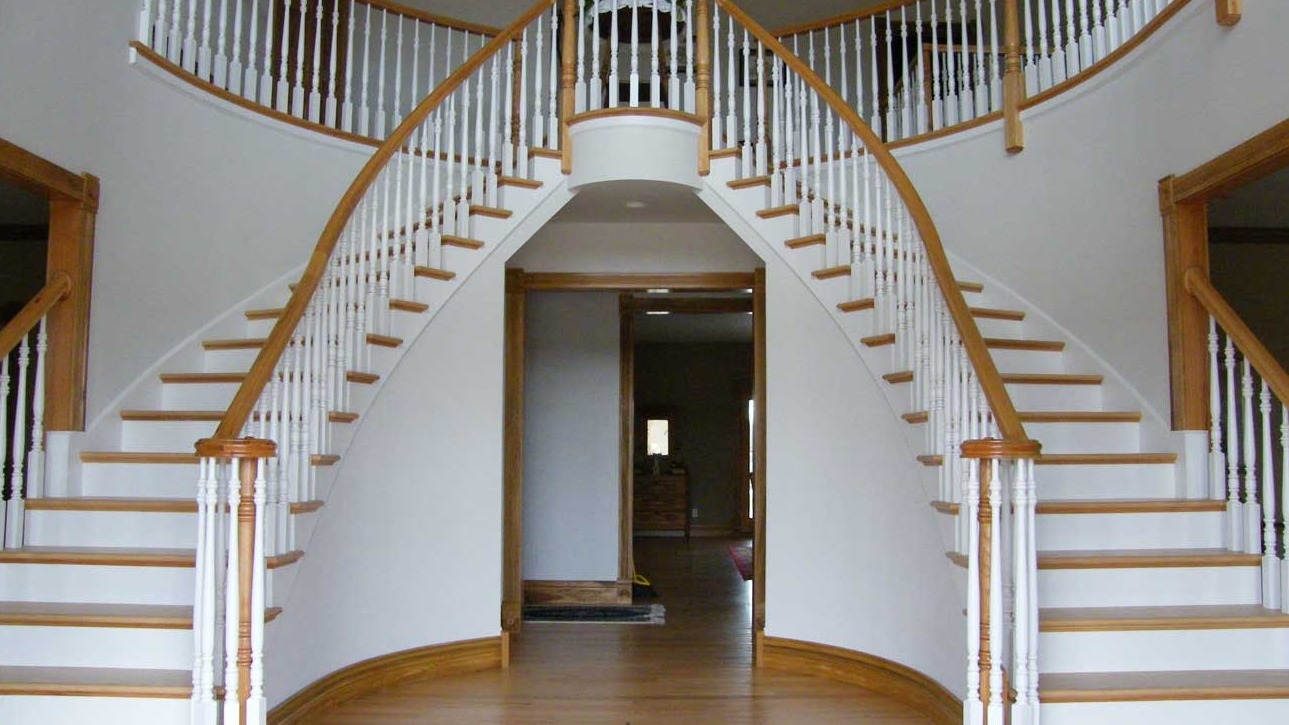 Beautiful clean entrance way in mansion