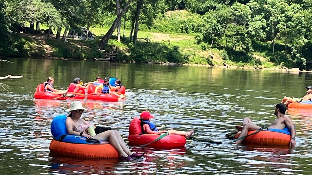 Virtual chat with nature backdrop titled Fun on the Pacolet River