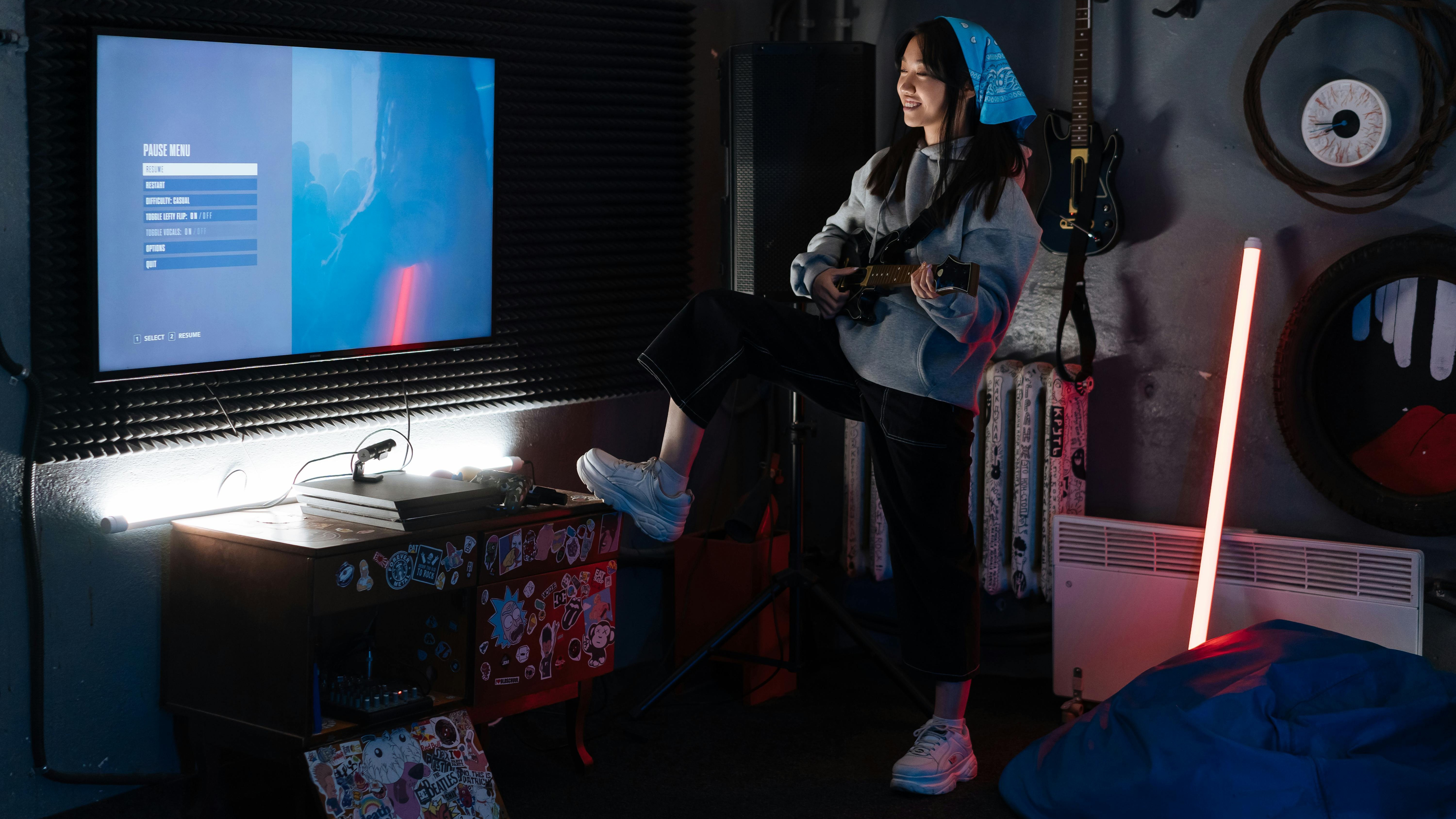 Family night owl bedtime routine with glowing screens.
