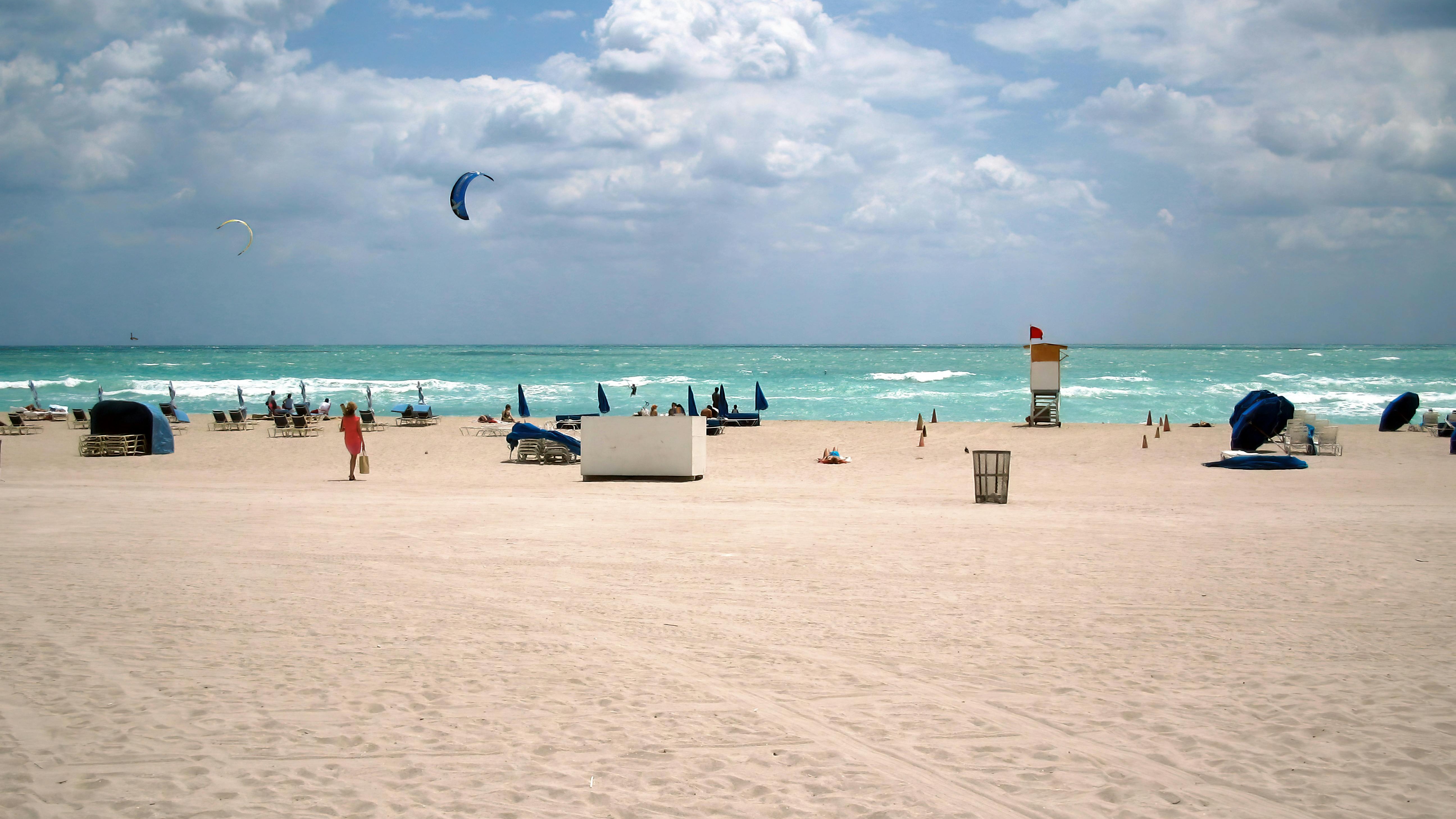 City skyline in Florida showcasing economic development potential.