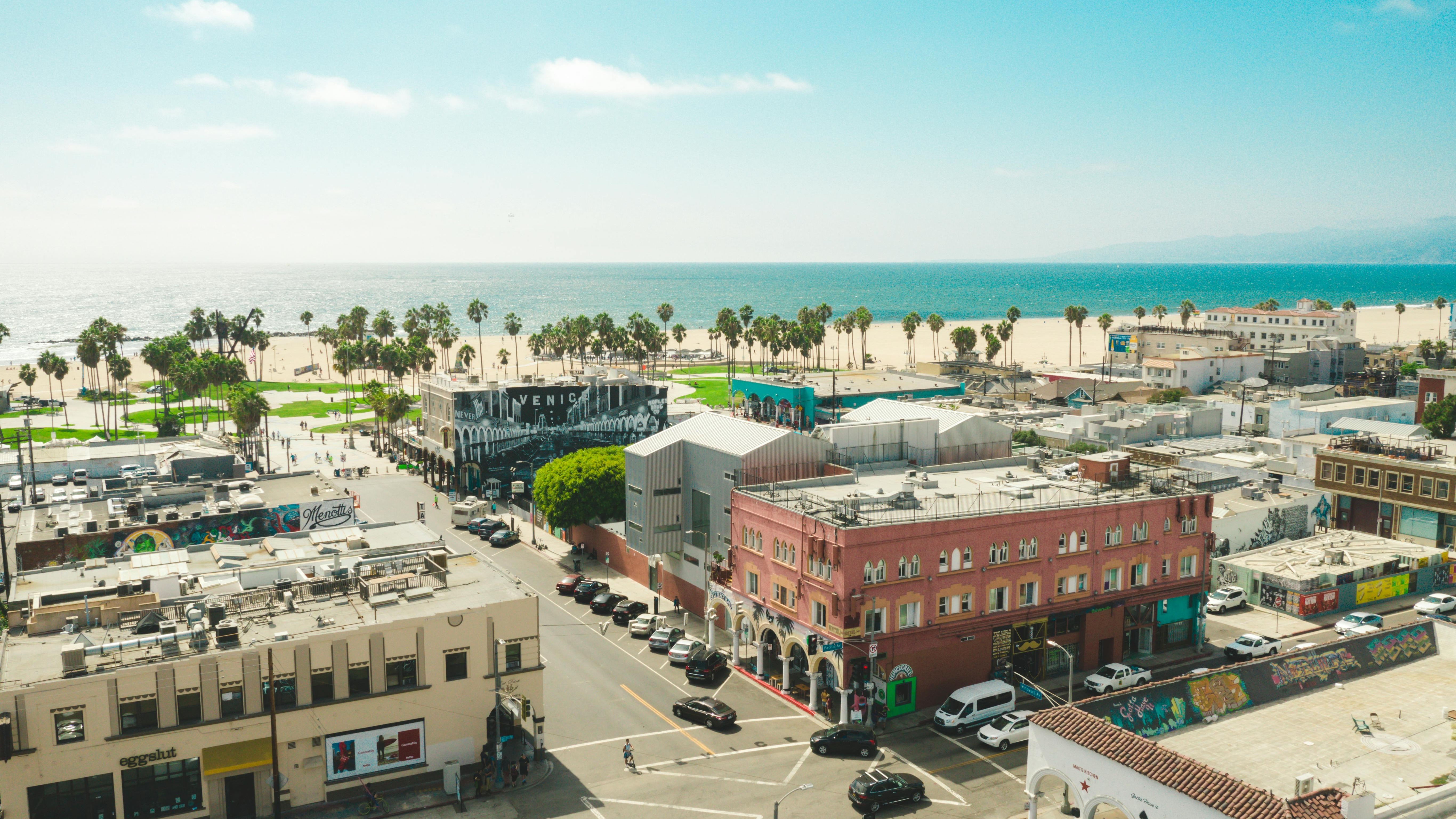 Aerial view of Los Angeles landmark related to $30 minimum wage.