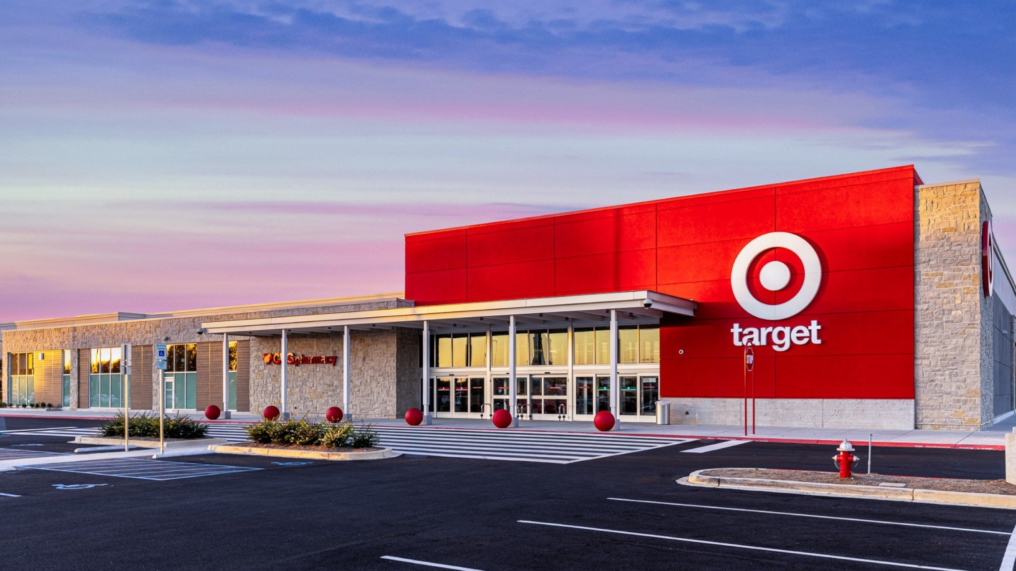 Retail store entrance showcasing urban architecture, relating to return to office strategy.