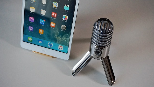 Young man in a recording setup discusses employer branding in influencer marketing.