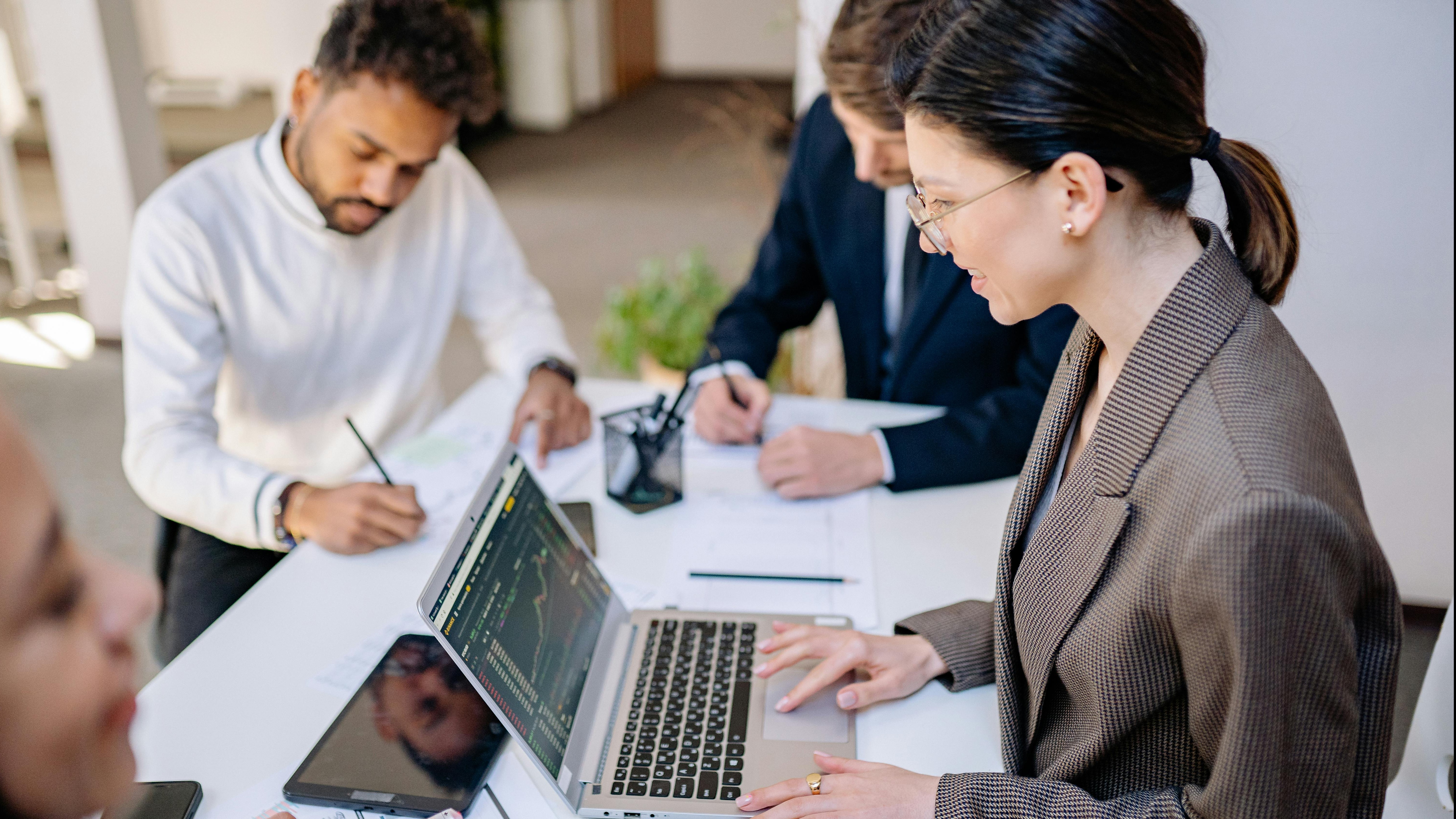 AI job automation: white collar employees