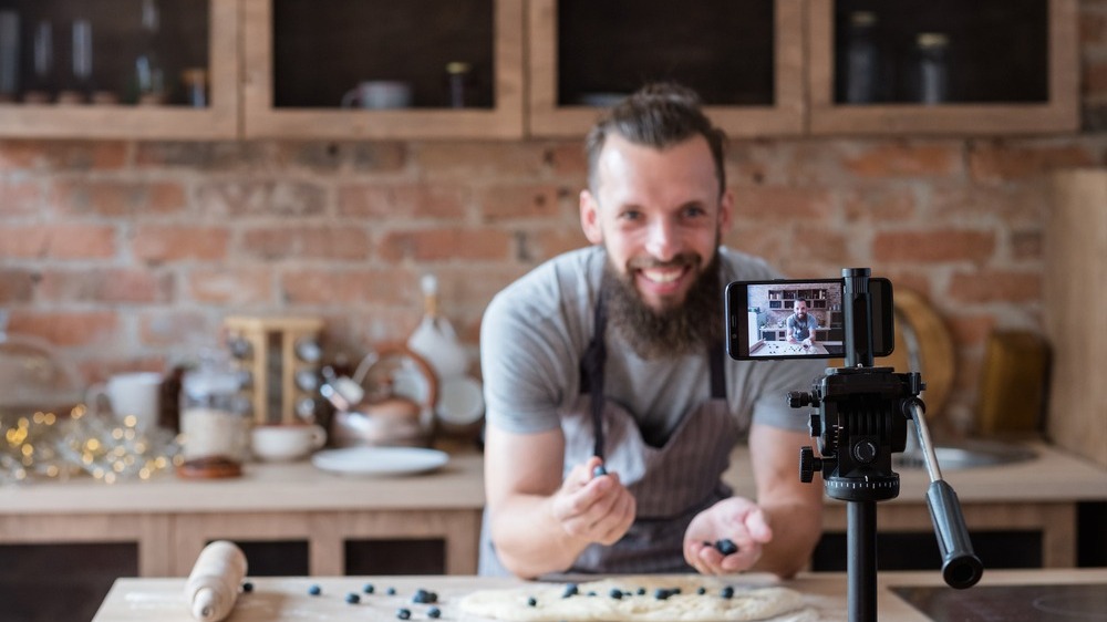 Social Media Influencer Monetization