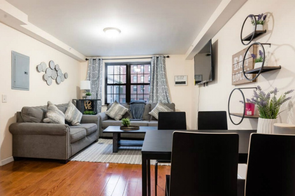 Dads Pads LLC short term furnished rentals in Philadelphia