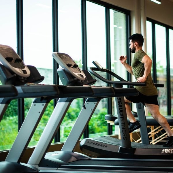 Moving gym and fitness equipment