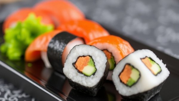 Is Sushi Healthy? A Simple Sushi Nutrition Guide