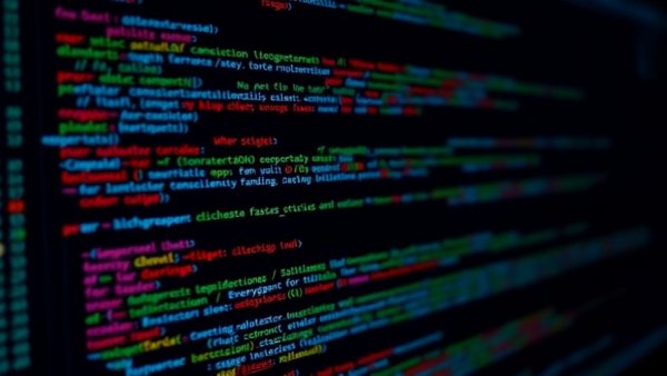 Claude Code installation guide screenshot showing code lines in an editor.