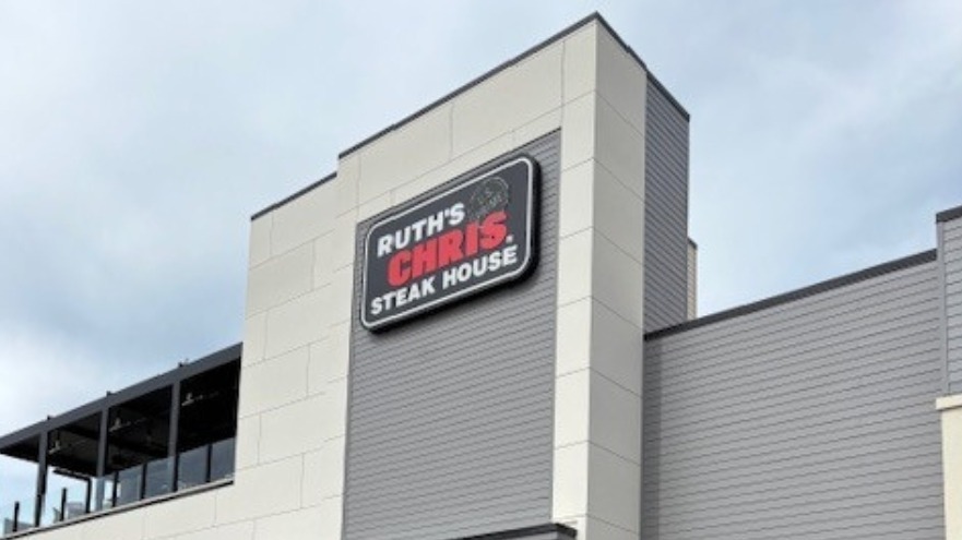 world's largest Ruth's Chris Steak House in Rogers, AR