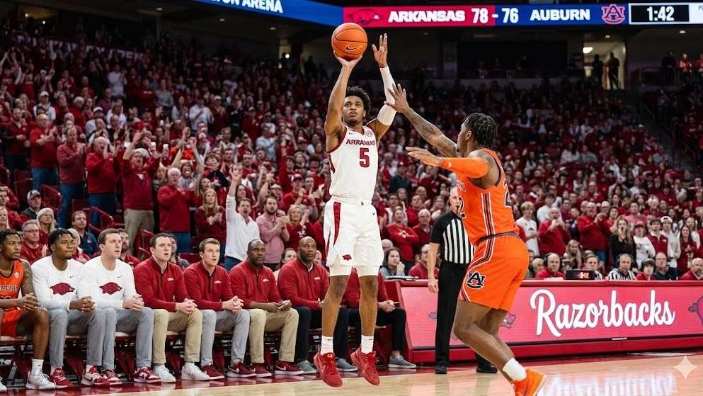 Acuna-takes 3-point shot versus Auburn