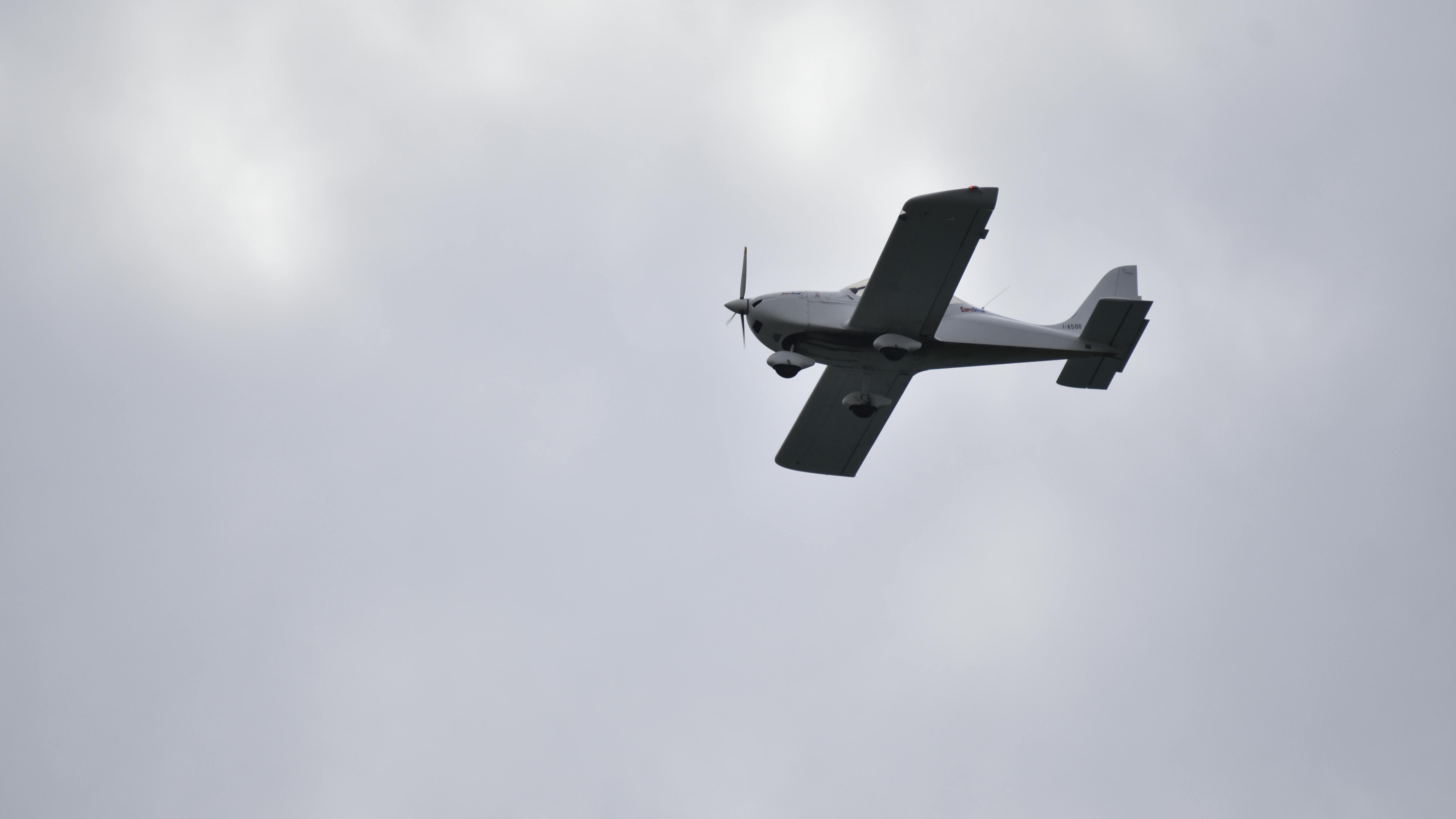 Aerial view of a submerged plane in Beaver Lake.