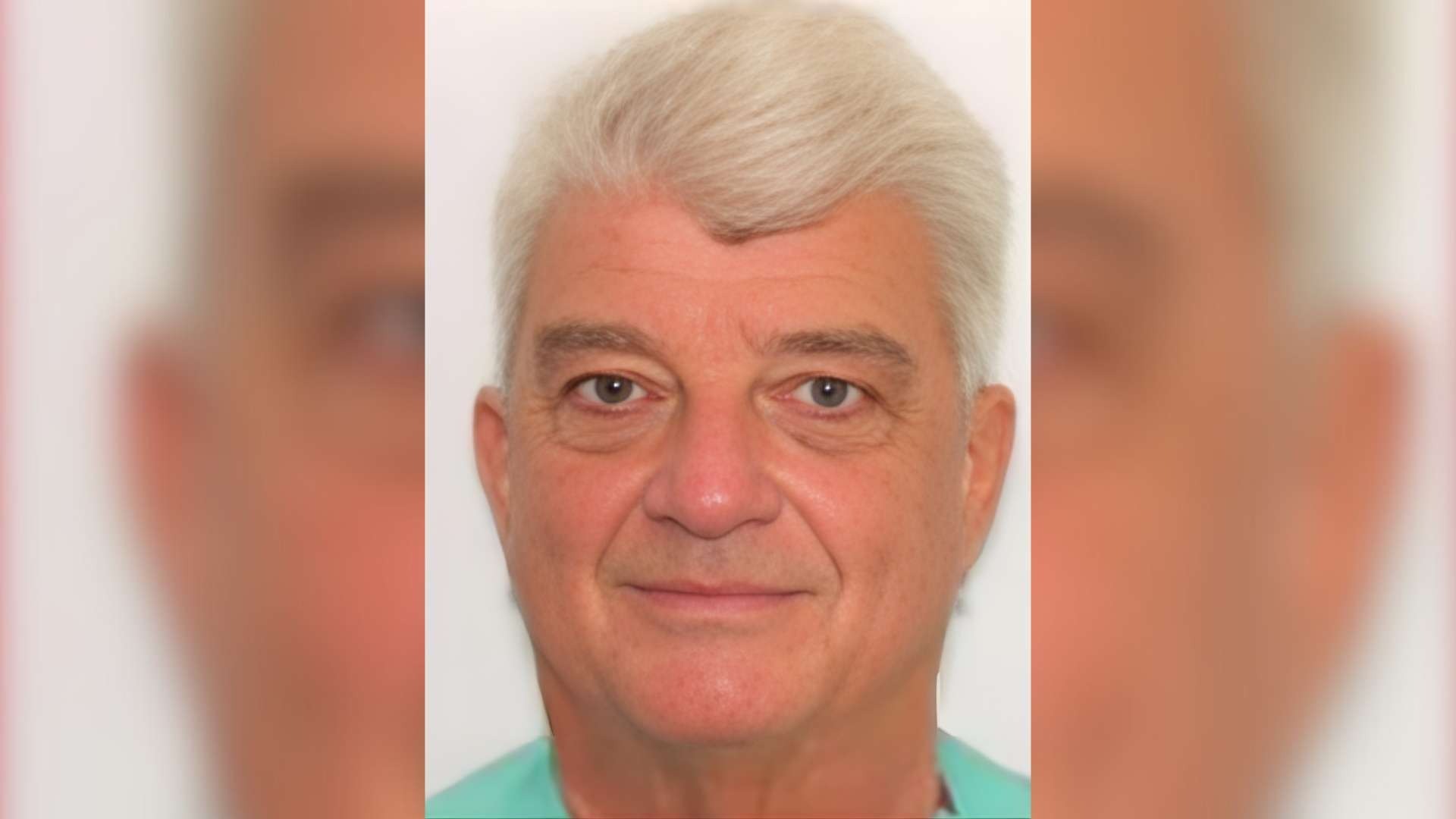 Official U.S. Marshals wanted poster.