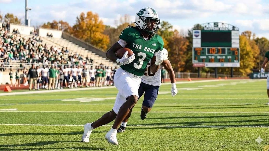 Kanye Thompson Game-Changer at DB, football player running.