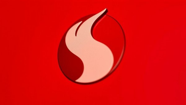 Snapdragon logo on red background representing Qualcomm Samsung 2nm chip production.
