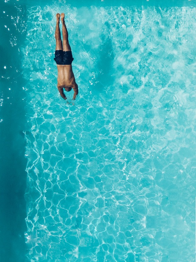 Serrano Pool Cleaning