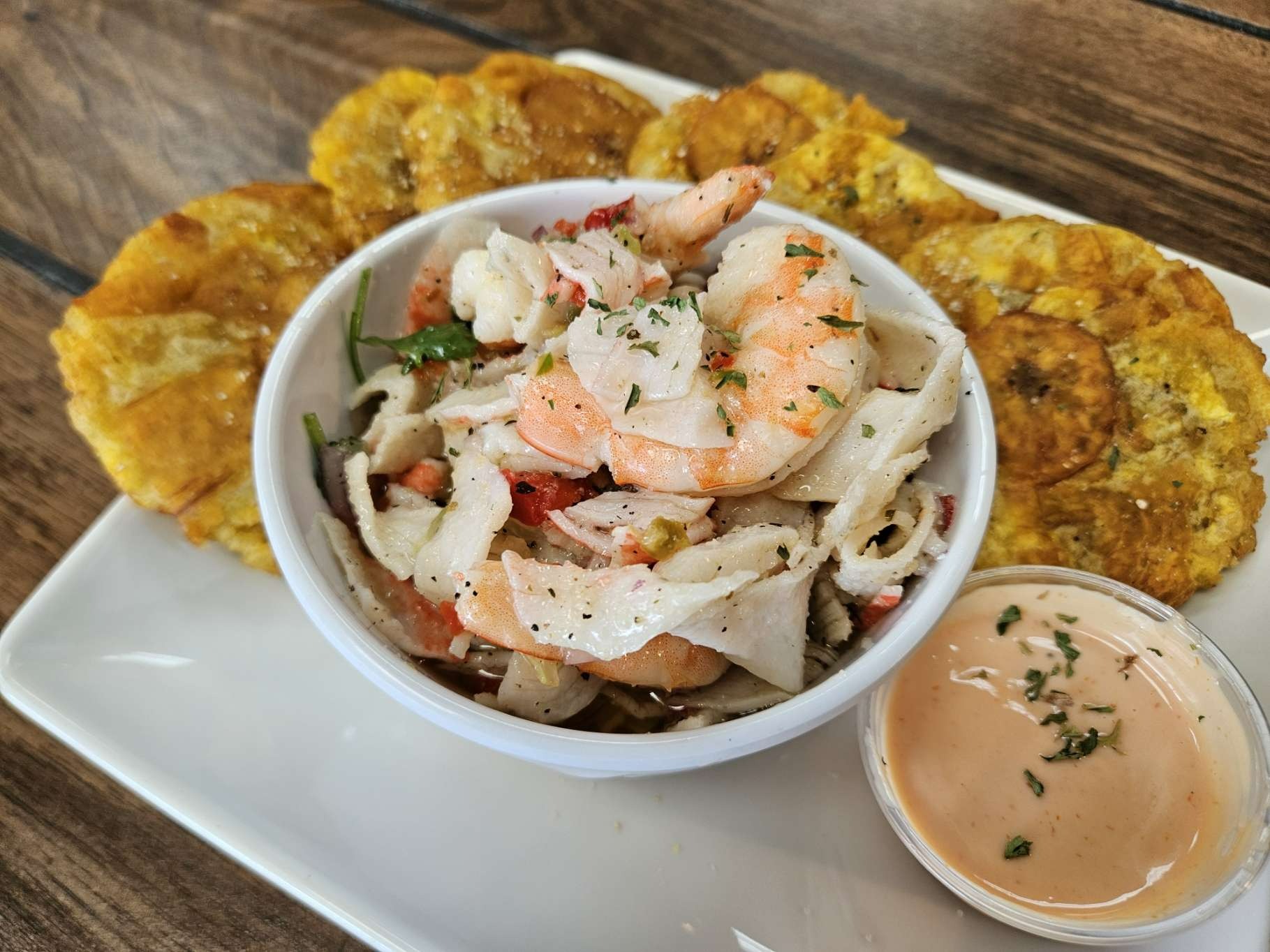 el pilon criollo seafood salad