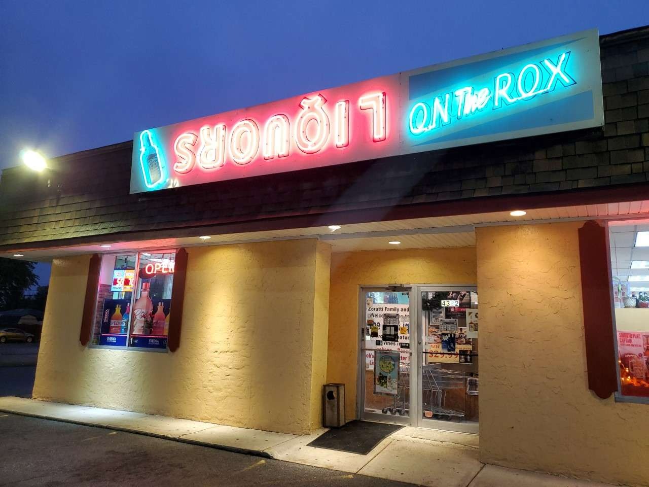 on the rox liquors storefront amherst new york