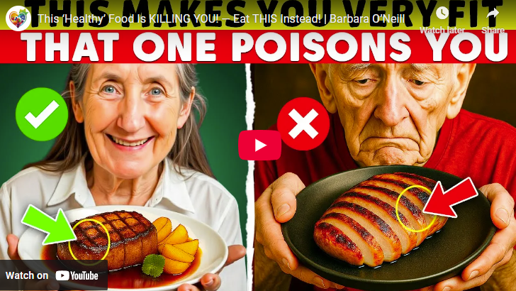 Contrasting aging effects of healing foods, showcasing healthy versus unhealthy choices.