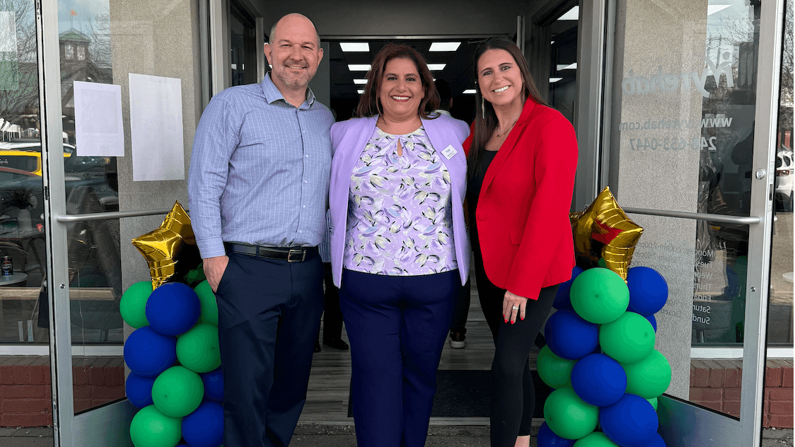 Owner of Ivy Rehab - Farmington at her Ribbon Cutting