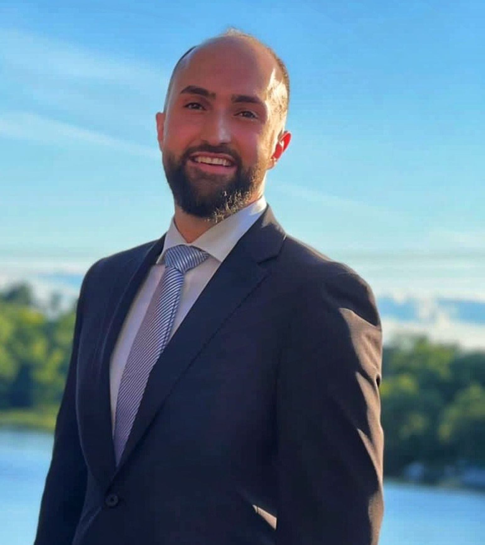 Dr Laith Arabi, auto injury chiropractor and treats a lot more problems