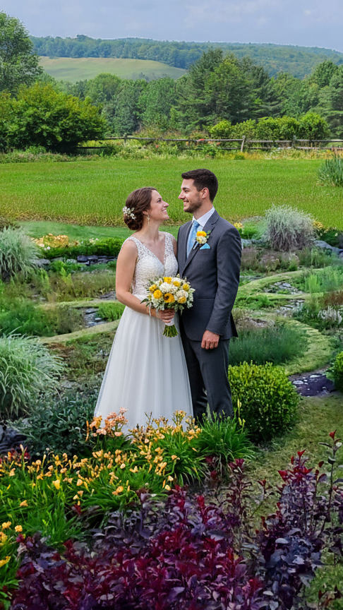 stunning event venue, captivating, welcoming guests, photorealistic, beachside setting with a marquee tent and waves in the distance, highly detailed, palm trees swaying in the breeze, high dynamic range, turquoise and ivory, natural sunlight, shot with a wide-angle lens.