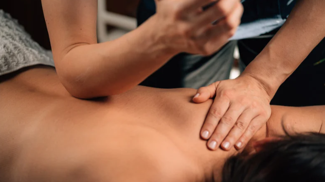 Lomi Lomi Hawaiian Massage