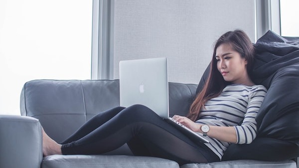 Choosing online vs. in person therapy