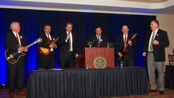 Musical guests help make NJ Hall of Fame ceremony a night to remember (WITH VIDEOS)
