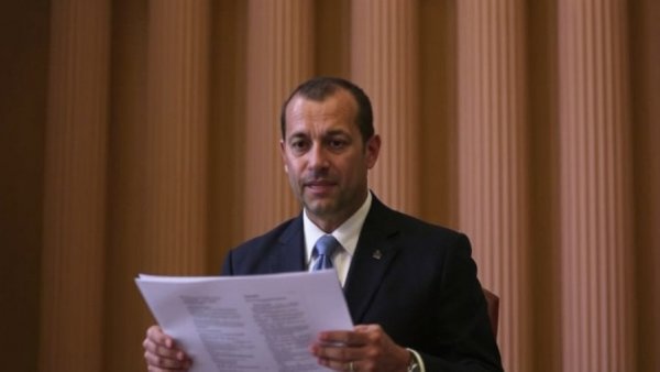 Op-Ed: The quiet dismantling of due process in U.S. immigration courts