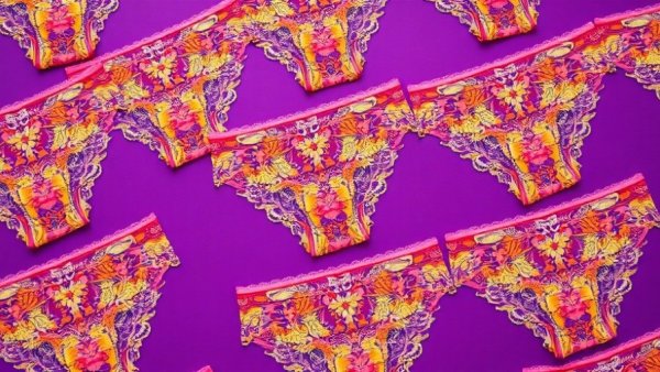 Floral lace panties pattern related to symptoms gynecologists advise not to stress about.