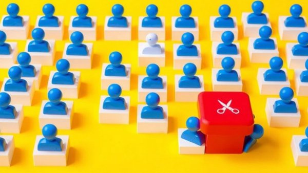 Abstract UnitedHealthcare remote monitoring coverage concept with icons.