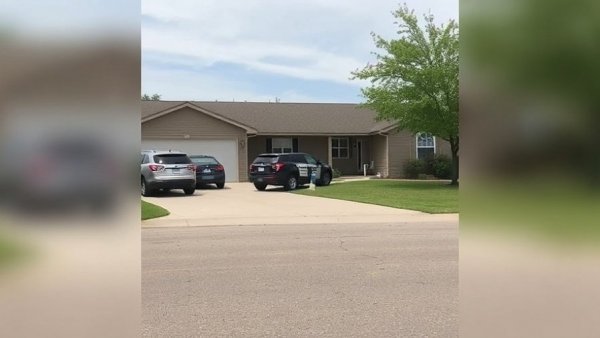 Wyoming PD: Man in custody after threatening construction workers, barricading in home