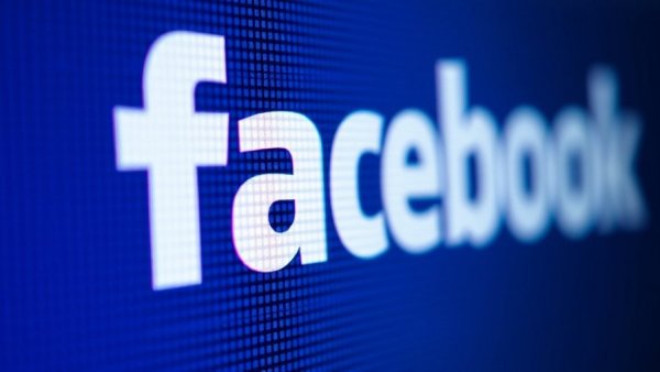 Close-up of Facebook logo illustrating AI moderation issues in social media